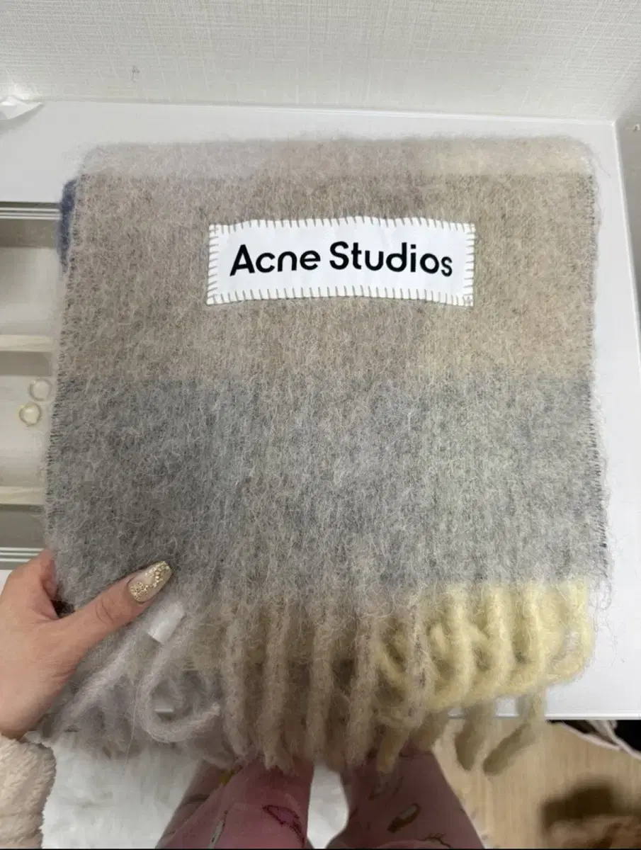 아크네 스튜디오 acne studios